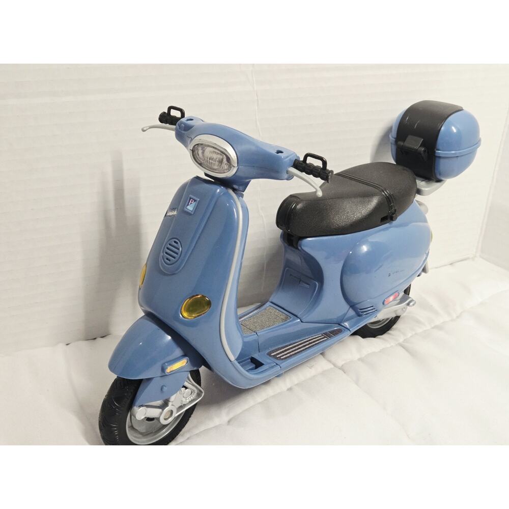VTG Retired 2002 Barbie My Scene Blue Vespa Scooter Moped Mattel No Kickstand - Picture 3 of 11